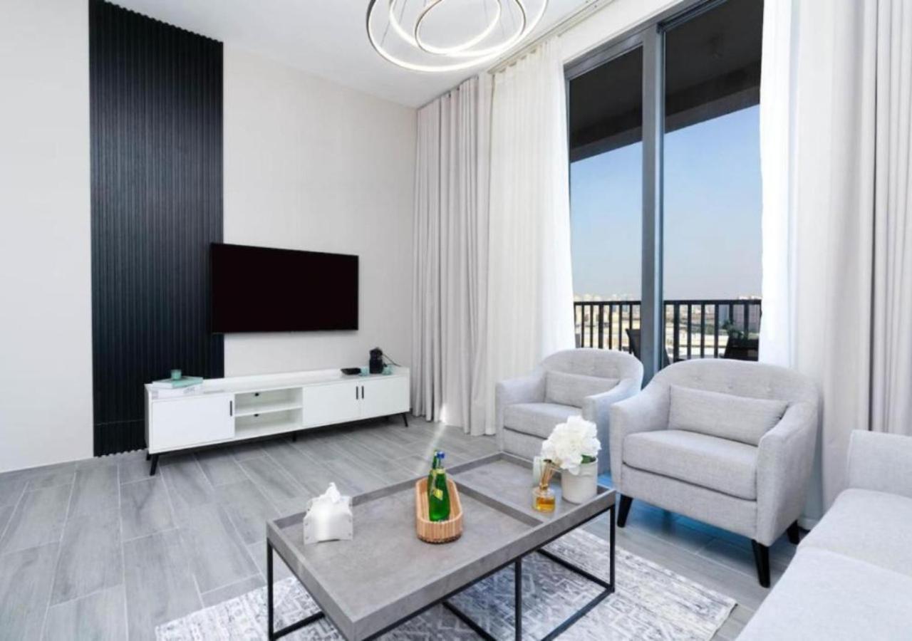 Sleek City Escape 2Br Apt With Stunning Dubai View By Vibel Apartment Exterior foto